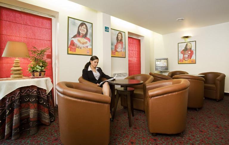Ibis Paris Le Bourget Ξενοδοχείο La Courneuve Εξωτερικό φωτογραφία