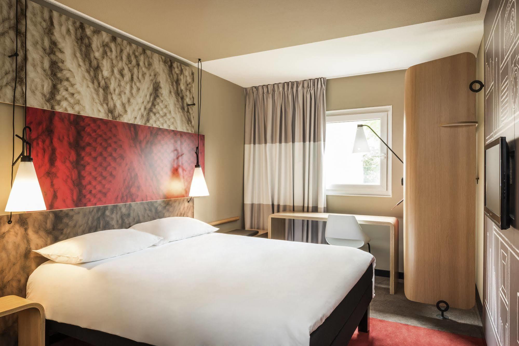 Ibis Paris Le Bourget Ξενοδοχείο La Courneuve Εξωτερικό φωτογραφία